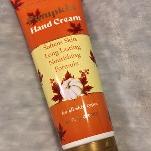 Aromafields Scented Pumpkin Hand Cream for All Skintypes Large 8.4oz tube NWT